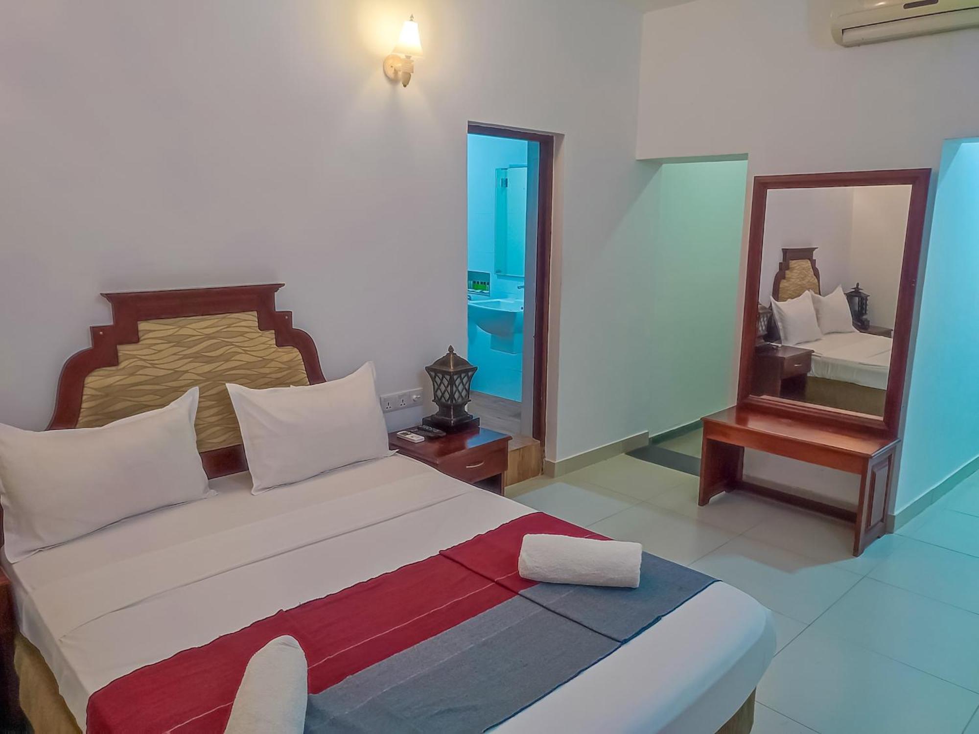 Elephant Park - New Deal! Half Off Airport Pickups Available Hotel